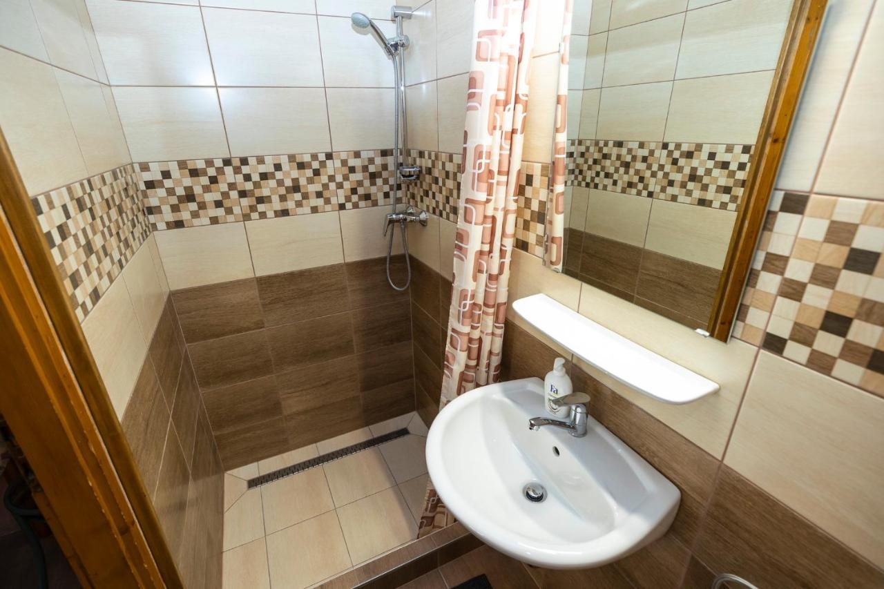 Cecey Apartman Еґер Екстер'єр фото